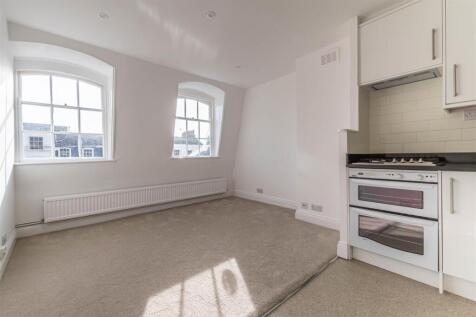 Portland Place 20 F6 KitchenSittingRoom 1.jpg