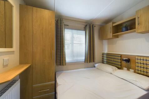 Double Bedroom 1