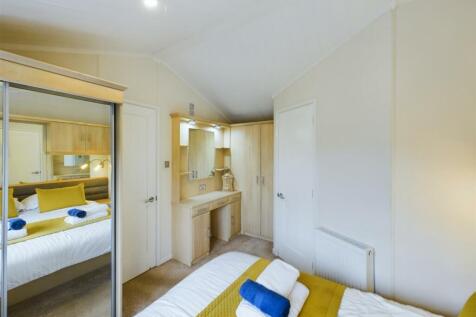 Double bedroom with en suite