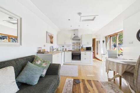 WILLOW COTTAGE LOUNGE/KITCHEN