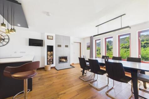 Kitchen and Diner