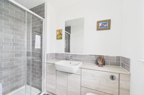 BEDROOM 1 EN-SUITE
