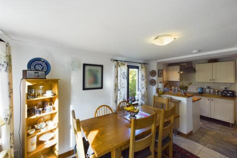 Kitchen and Dinner