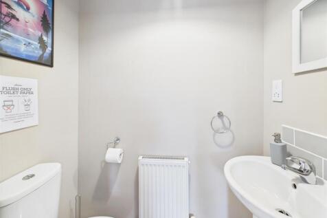 BEDROOM 1 EN-SUITE WC