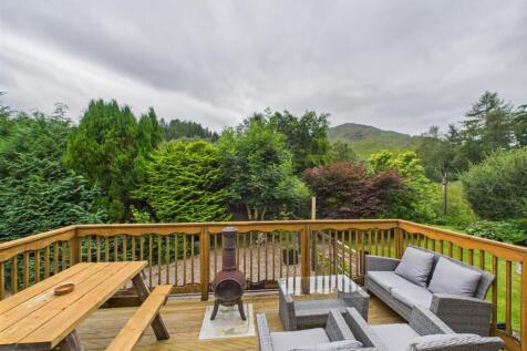 DECKED TERRACE