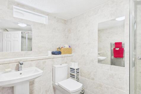 BEDROOM 1 EN-SUITE