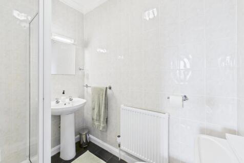 BEDROOM 3 EN-SUITE