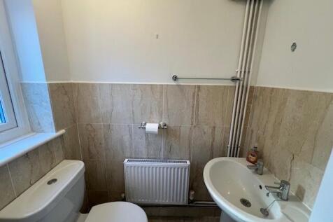 Cloakroom/wc