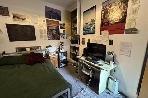 3aa.room1.JPG