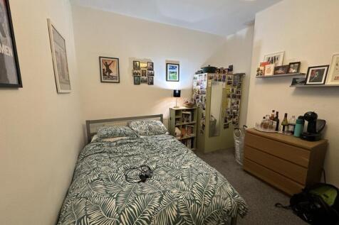 3aa.room3.JPG