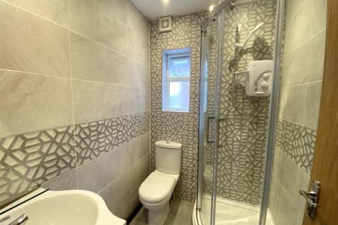4ag.shower2.JPG