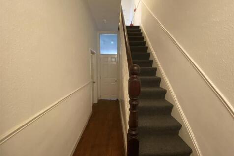 17ba.gf hallway.jpg