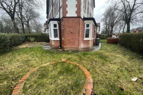 65bfr.Garden front.jpg