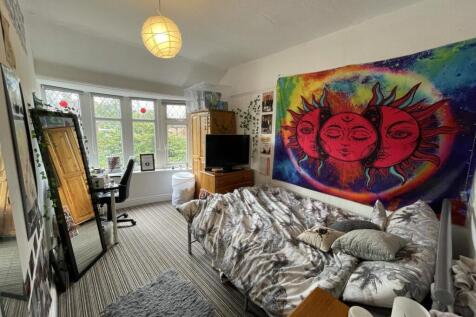 room 6.jpg