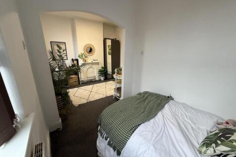 room3.JPG