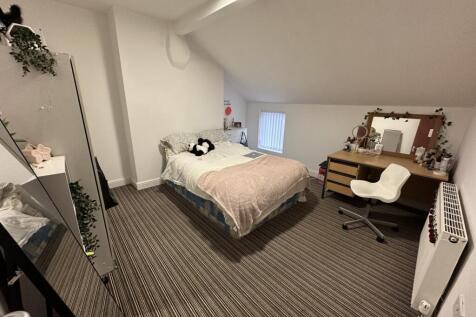 90cr.room5.JPG