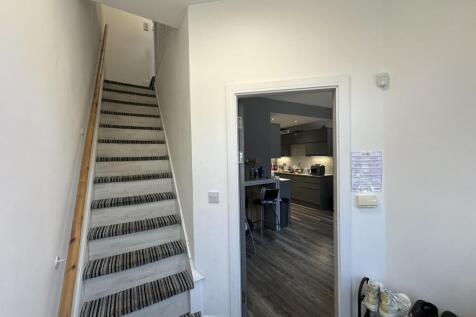 19da.hallway.JPEG