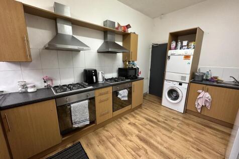 16ha.kitchen (2).JPG