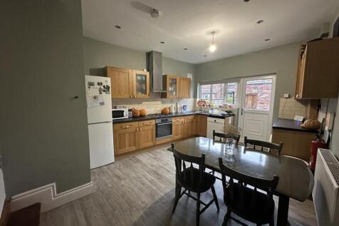 96dr.kitchen.JPG