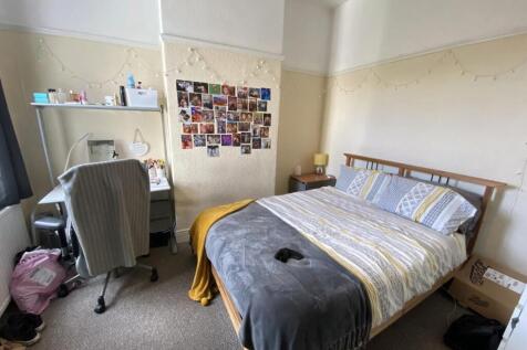 102dr.bed 2.jpg