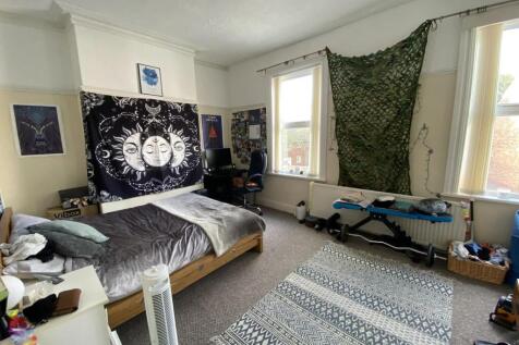 102dr.bed 3.jpg