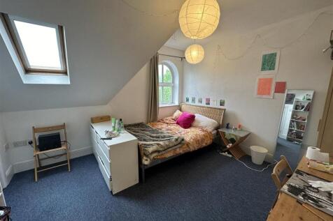 33dr.room8.JPG