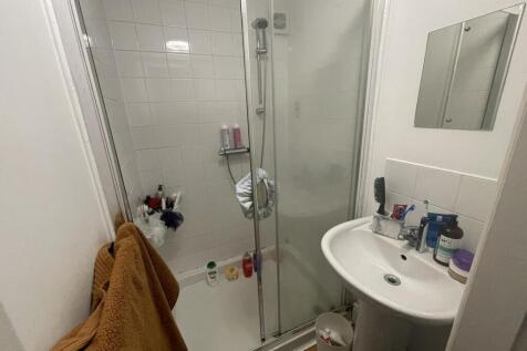37dr.Shower gf.jpg