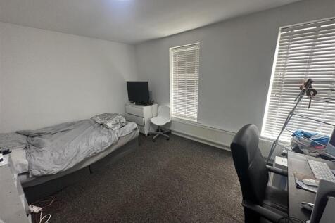 2kg.room3.JPG