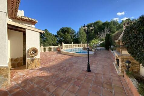 Property Image 4