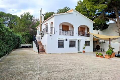 Property Image 1