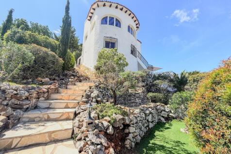 Property Image 1