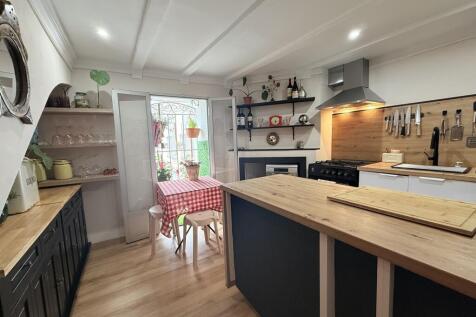 Property Image 10
