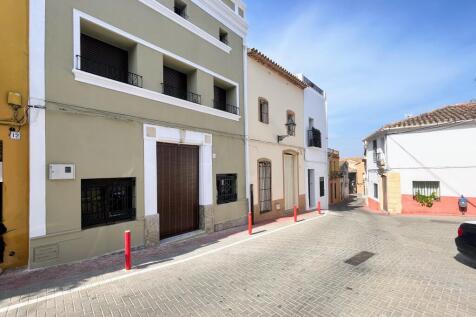 Property Image 1