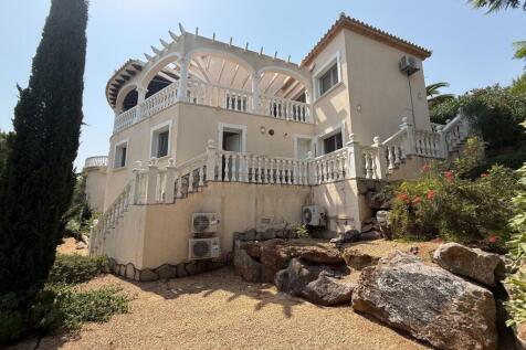 Property Image 4