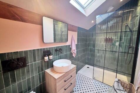 En-Suite Shower