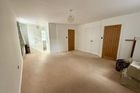 Bedroom 1 (ground floor)