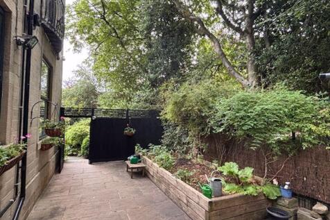 Apartment&#39;s Garden