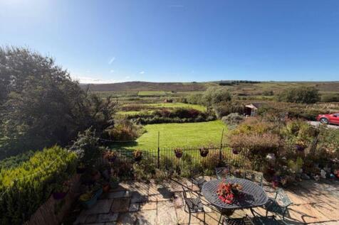 Gardens &amp; Views