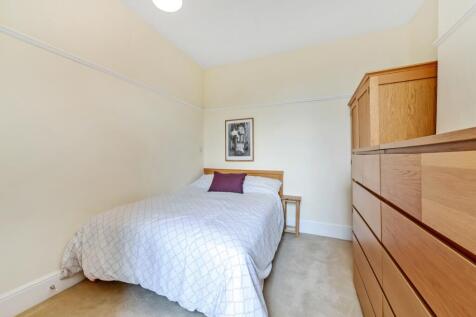 Bedroom (2)_high