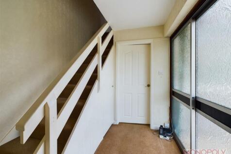 CAM01943G0-PR0293-STILL005.jpg