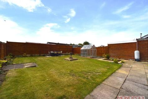 CAM01943G0-PR0332-STILL010.jpg