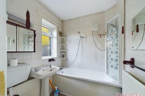 DOWNSTAIRS CLOAKROOM