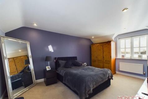 CAM03815G0-PR0133-STILL035.jpg