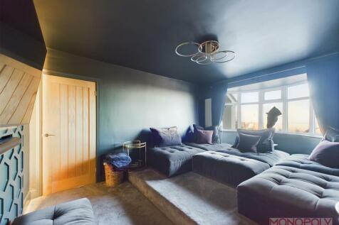 CAM03815G0-PR0134-STILL035.jpg