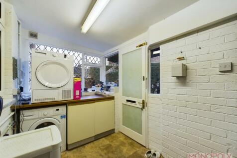 UTILITY ROOM/ REAR PORCH