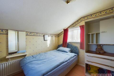 CAM03815G0-PR0149-STILL014.jpg