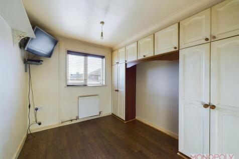 CAM01943G0-PR0378-STILL003.jpg