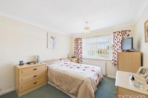 CAM01943G0-PR0413-STILL014.jpg