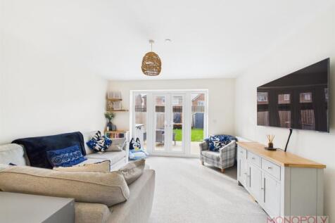 OPEN PLAN KITCHEN/DINING/LIVING ROOM