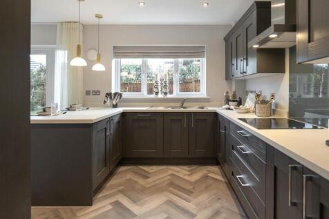6. Kitchen.jpg